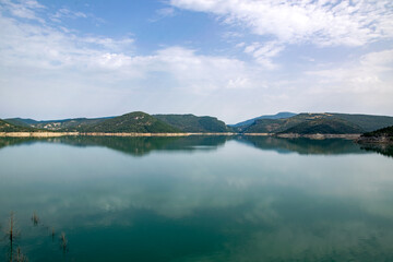 Fototapeta premium lake and mountains