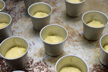 酵母で作った発酵中のパンの生地