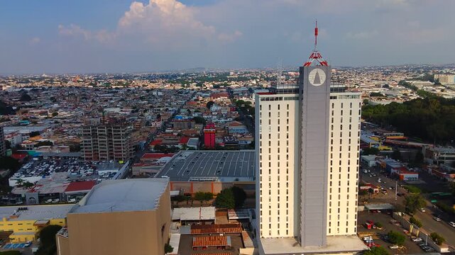 Guadalajara, Jalisco Mexico, primer rascacielos de la ciudad, el Condominio Guadalajara construido en 1963