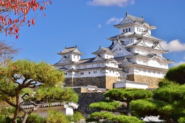 秋空に映える姫路城
