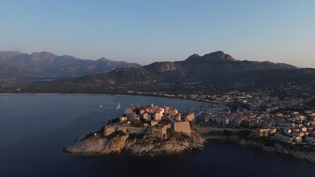 video col drone della cittadella di calvi in corsica