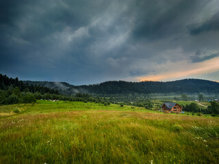 Obraz premium Wonderful landscape view on the Carpathian Mountains during the sunset in the summer season 