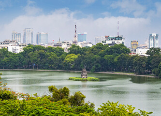 Fototapeta premium Hanoi , vue sur la tour de la tortue