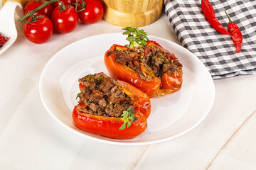 Bell pepper stuffed minced meat
