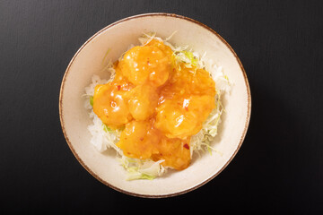 エビチリ丼