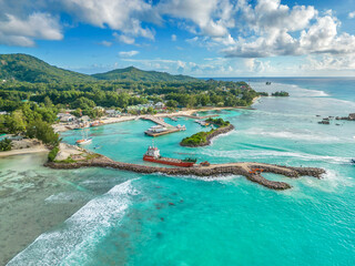 La Digue Port Seychelles © ewelinaf
