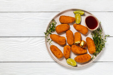 crispy baked cream cheese stuffed jalapeno poppers