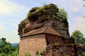 Die Altdahner Burgen im Pfälzerwald bei Dahn im deutschen Landkreis Südwestpfalz im Bundesland...