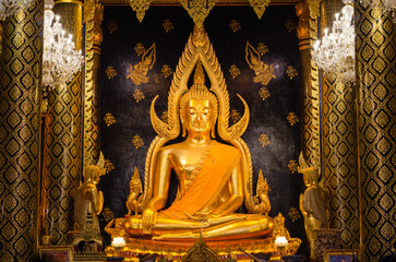 The most beautiful buddha sculpture in Phitsanuloke    Phra Buddha Chinnarat is the most beautiful...