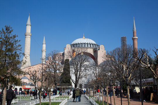 Hagia Sophia Grand Mosque, 537 AD, Sultanahmet Square, UNESCO World Heritage Site, Sultanahmet, Istanbul, Turkey, Europe