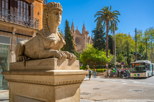 View of Paseo del Borne Sphinx and BasA�lica de Santa Maria de Mallorca in background, Palma de Mallorca, Majorca, Balearic Islands, Spain, Mediterranean, Europe