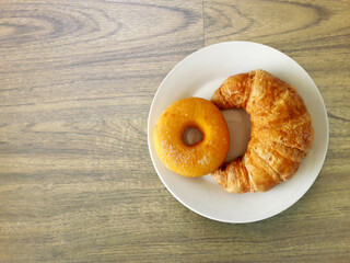 croissant on a plate 008