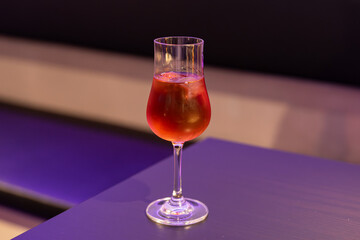 와인바에서 먹는 칵테일