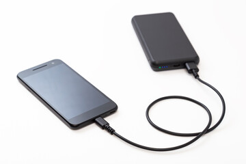 スマホとモバイルバッテリー © years