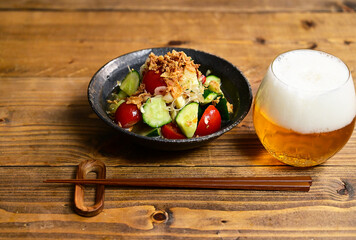 キュウリとトマトの和え物