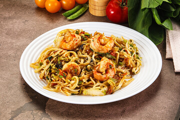 Pad Thai - noodles with prawn