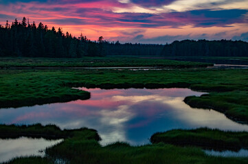 Obraz premium Sunset Over Lake in Maine