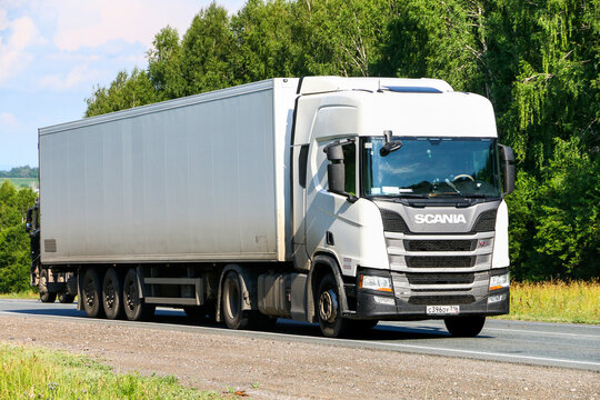 Scania R440