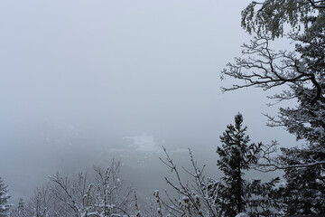Jolie paysage à Haslital en Suisse sous la neige