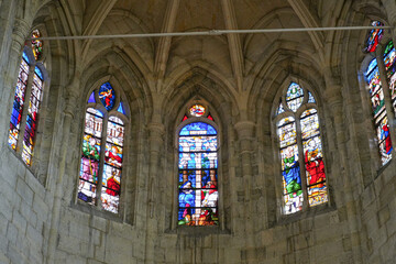 Obraz premium Stained glass in the church of Saint Peter in Montfort-l'Amaury, a rural village of the French department of Yvelines in Paris region