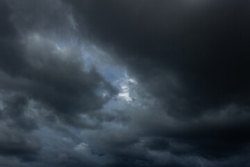 big black clouds in the skt