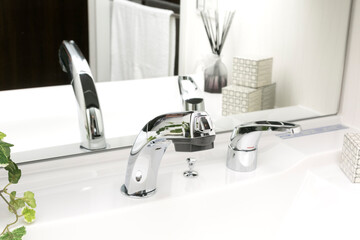 洗面水栓金具、住宅設備