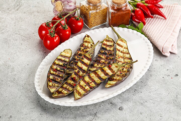 Grilled tasty ripe eggplant slice