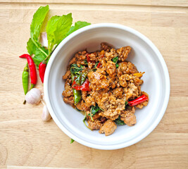 Stir-fried minced pork with basil