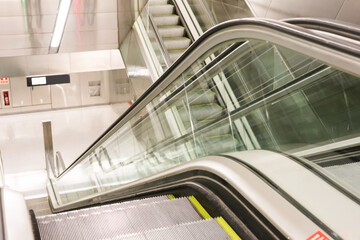 Line escalators with metal coating