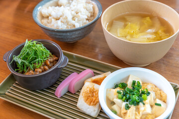 美味しそうな和風朝食
