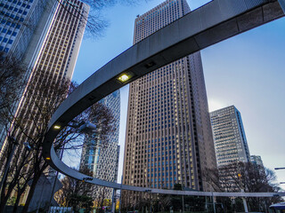 【東京都】西新宿の高層ビル群 © ぶらいあんと