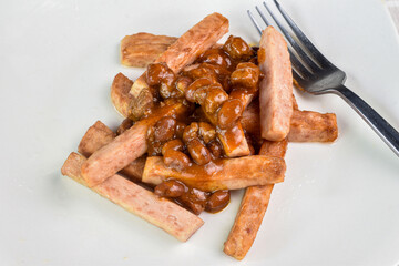 spam fries  top with  chilli