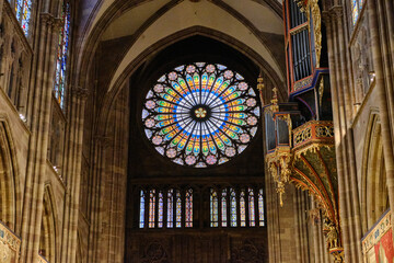 France, Alsace, Strasbourg: View of Notre Dame cathedral with frame houses