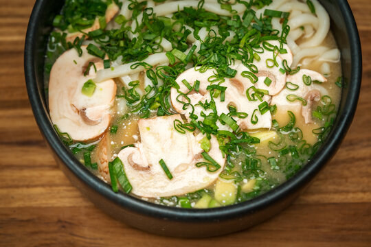 caldo de champi�ones con cebollin