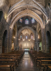 Obraz premium Figueres, Spain - 3 Aug, 2024: Interior of the Esglesia de Sant Pere (St Peter's Church), Figueres, Catalonia