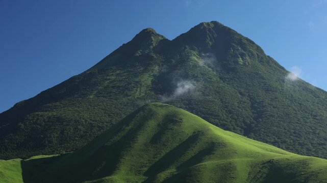 夏の由布岳