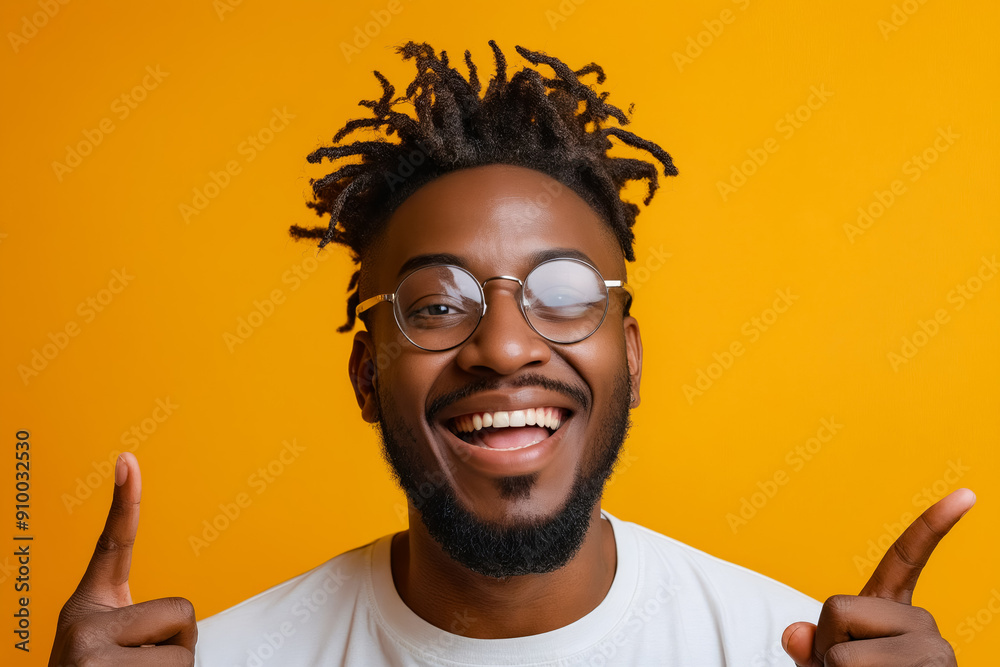 Poster A man with dreadlocks and glasses giving a thumbs up