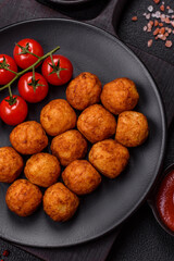 Delicious crispy balls breaded with mozzarella cheese, salt and spices