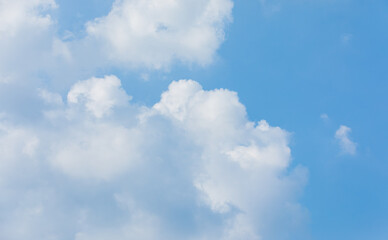 Blue sky on a sunny day. white cumulus clouds