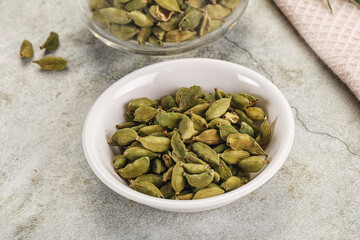 Dry Cardamom - aroma seasoning flavour