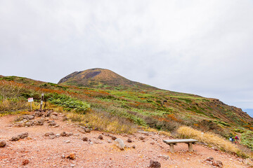 秋田県　秋田駒ヶ岳の紅葉風景

