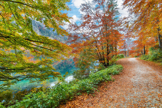Breathtaking autumn scene of Vorderer Langbathsee lake.