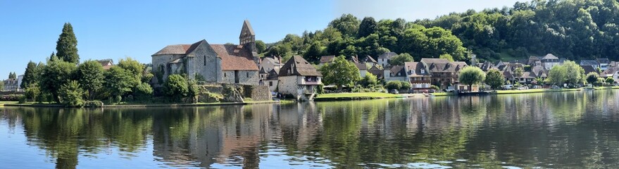 La Dordogne face à beaulieu-sur-dordogne
