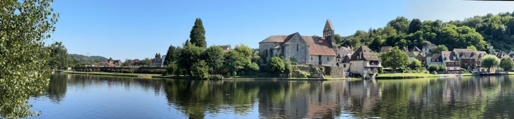 La Dordogne face à beaulieu-sur-dordogne