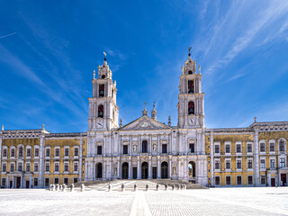 Obraz premium The Mafra National Palace is a monumental baroque and italianized palace-monastery in Mafra, Portugal.
