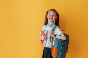 girl is ready to back to school