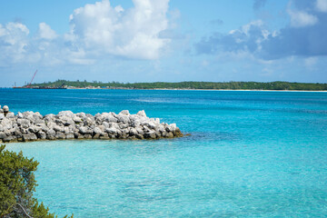 Fototapeta premium Beautiful view from the shore of Half Moon Cay Island in the Bahamas.