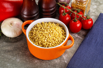 Dry ptitim heap in the bowl