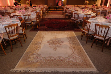 wedding table setting, table in a restaurant, table setting for a wedding reception, table set for a wedding reception, table setting