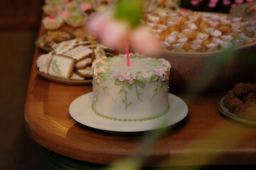 cake with flowers, cake with candle, fondant cake, vintage cake